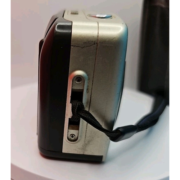 Nikon AF240SV Quartz Date 35mm Compact Film Camera With Nikon Case Tested Works - Picture 7 of 12